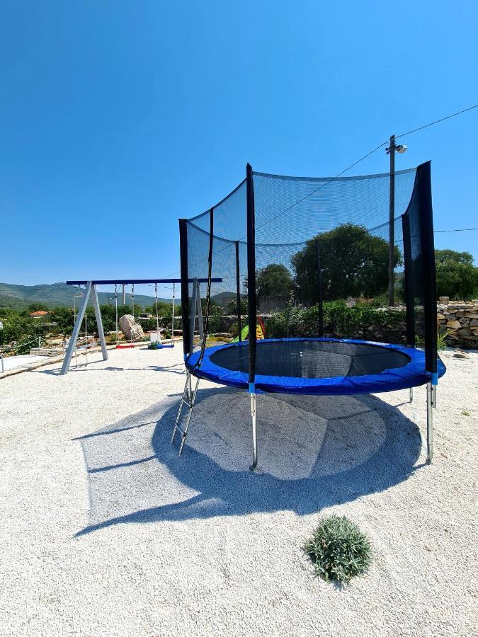House Camellia With Fenced Pool And Playground Villa Blizna Donja Exterior photo