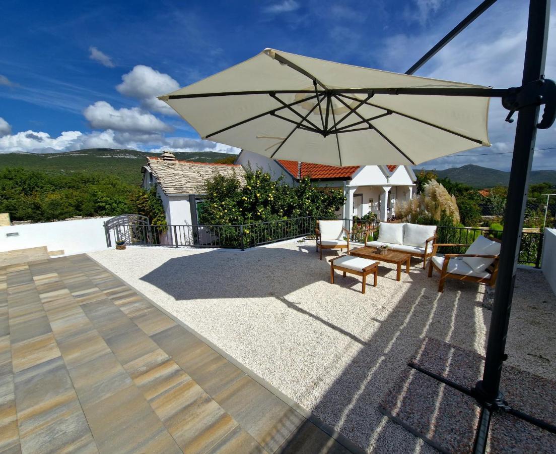 House Camellia With Fenced Pool And Playground Villa Blizna Donja Exterior photo
